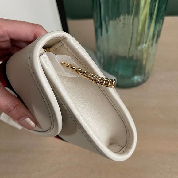 ❌SOLD❌NEW Gucci Mini Rajah White Leather Cross Body Bag Chain Wallet - Picture 3 of 8